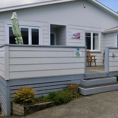 The Crescent Bnb Waihi Bagian luar foto